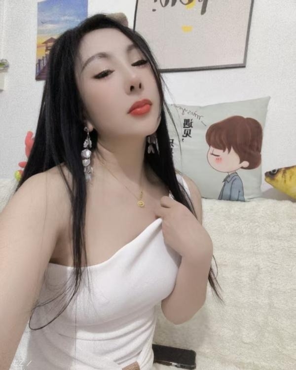 闷骚舌吻欣欣