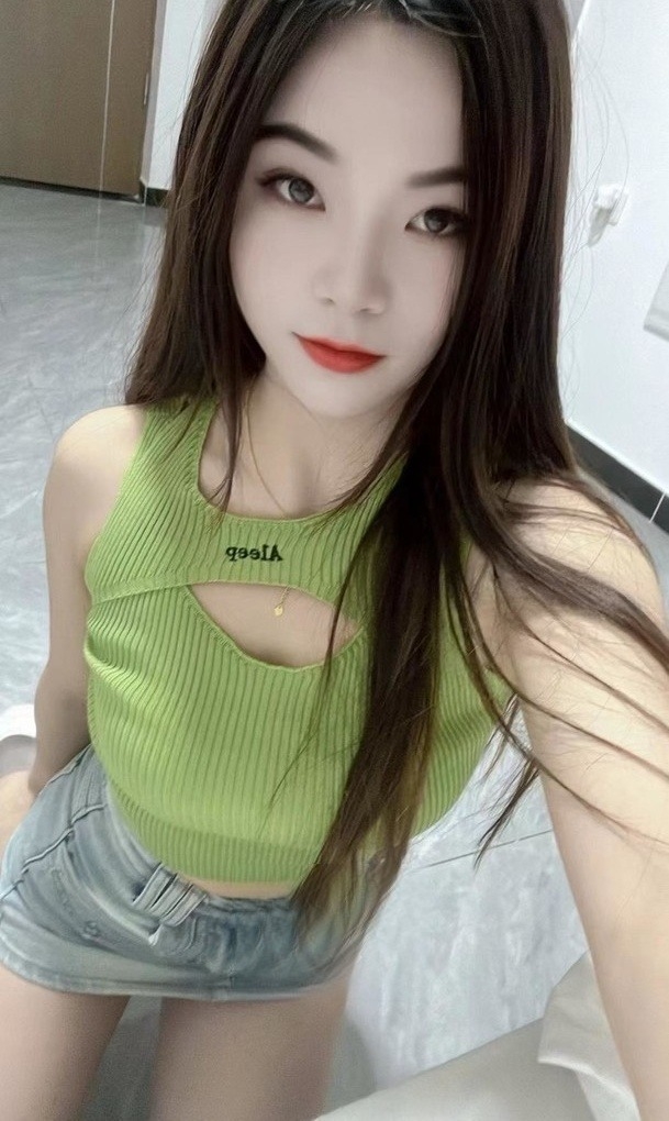 黄埔风骚身材带劲的小姐姐