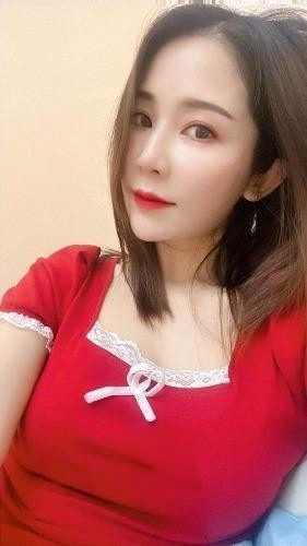 大胸骚货服务很棒