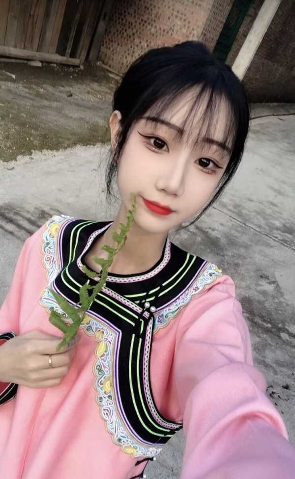 天河新人18岁美少女