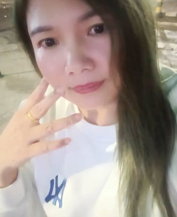 成熟的小姐姐