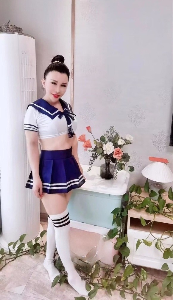 大奶妹